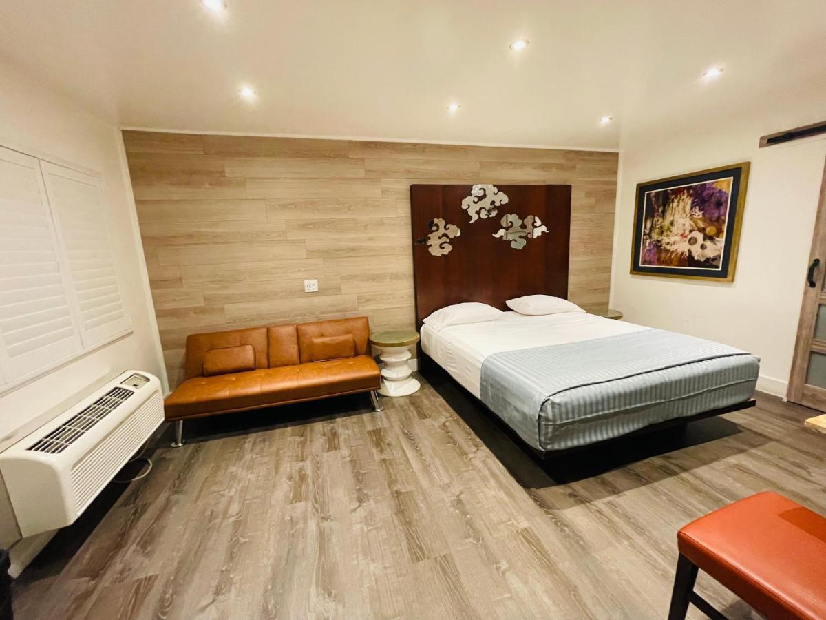 Casa Blanca Inn & Suites Віттіер Екстер'єр фото