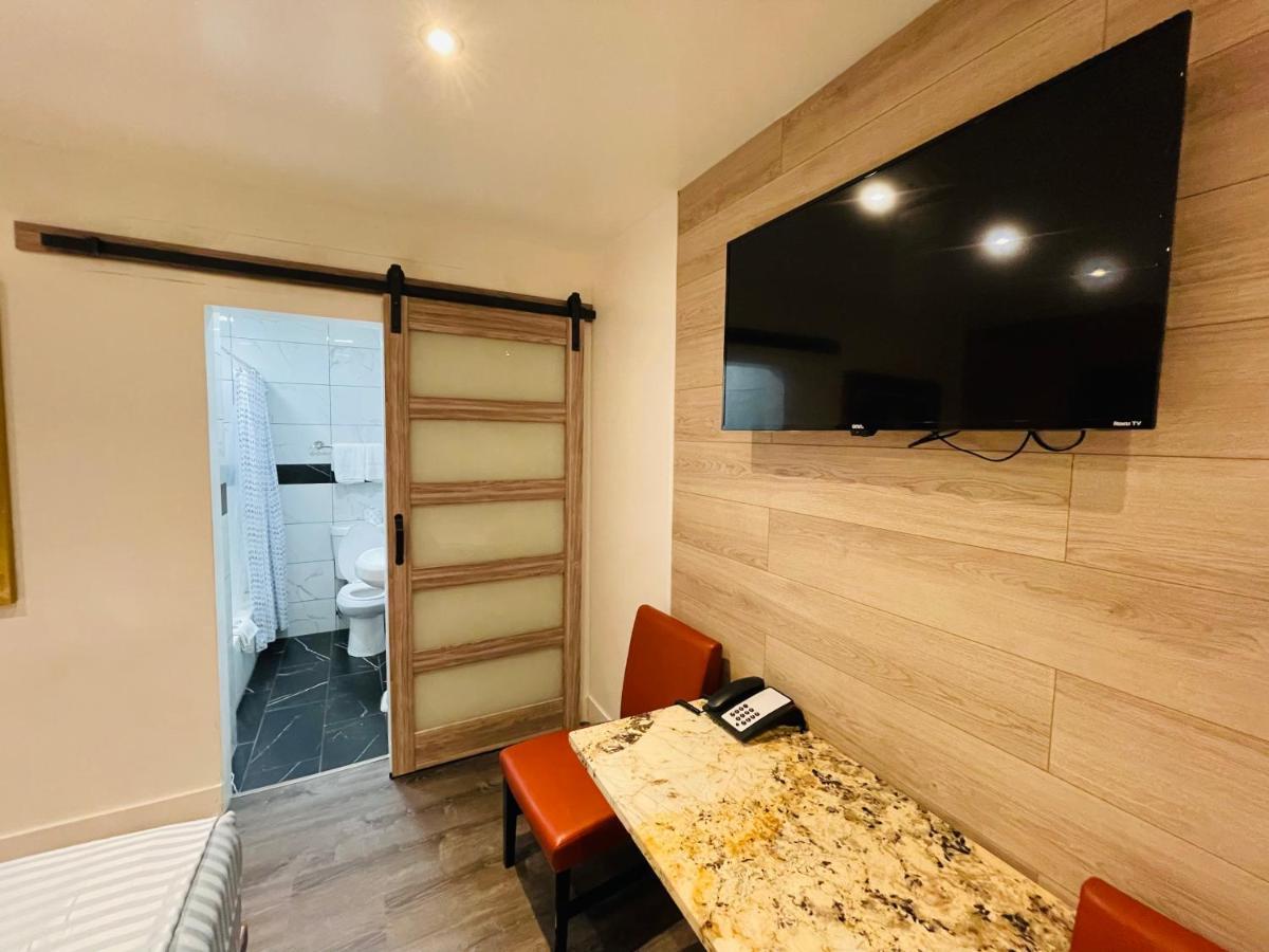 Casa Blanca Inn & Suites Віттіер Екстер'єр фото